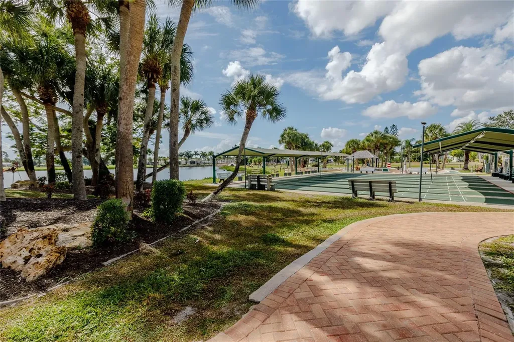 2100 Kings Highway Port Charlotte FL 33980