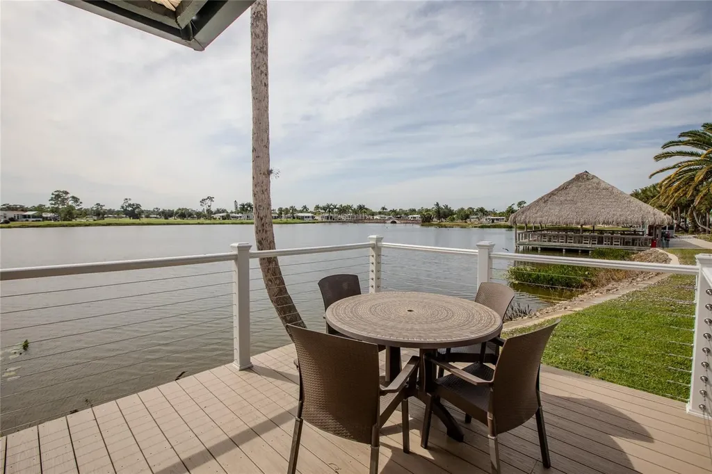 2100 Kings Highway Port Charlotte FL 33980