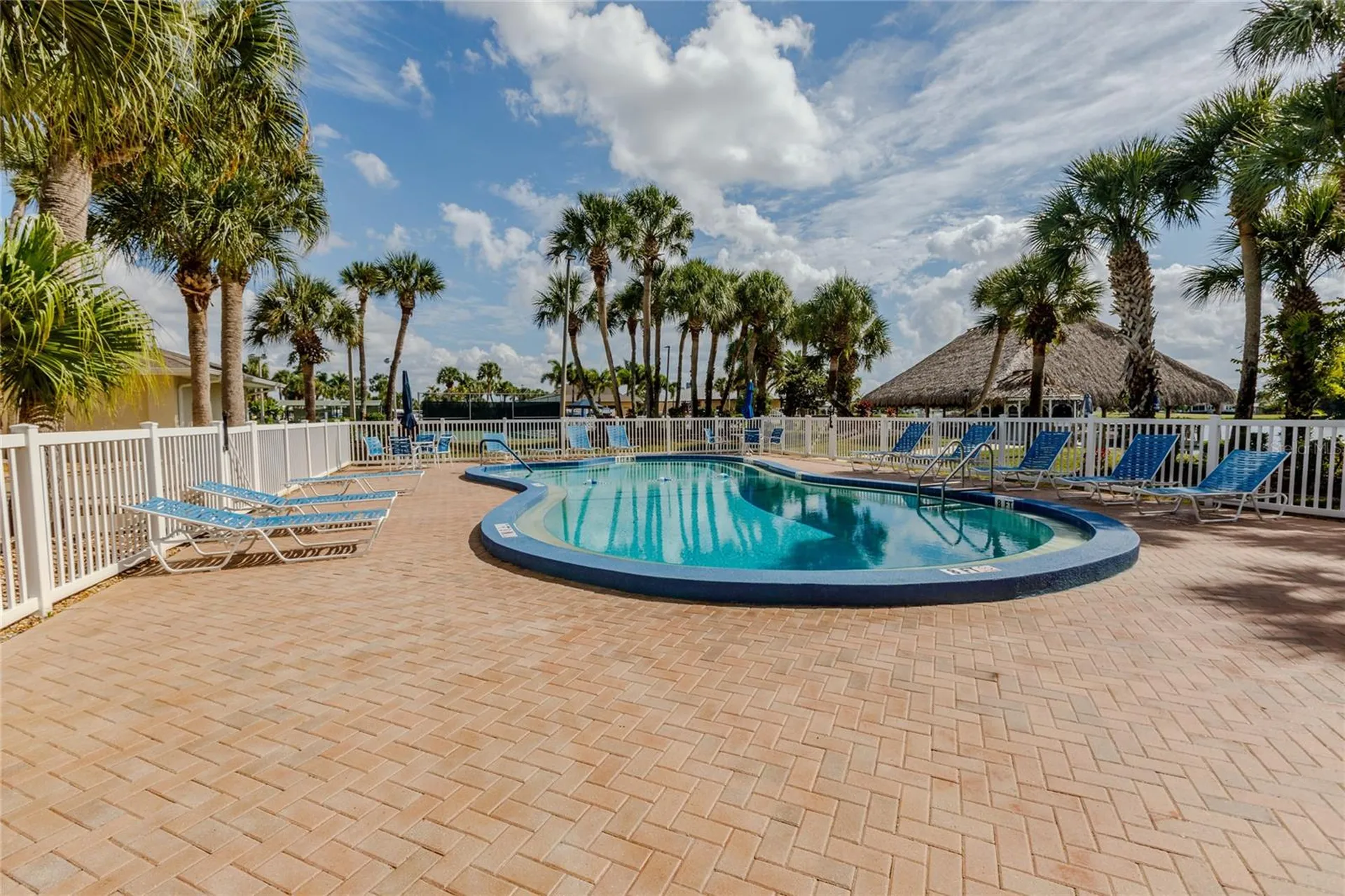 2100 Kings Highway Port Charlotte FL 33980