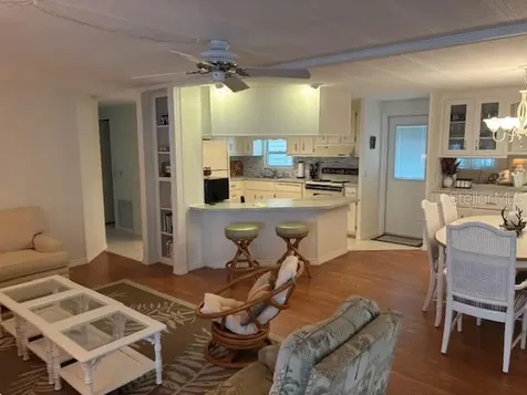 2100 Kings Highway Port Charlotte FL 33980
