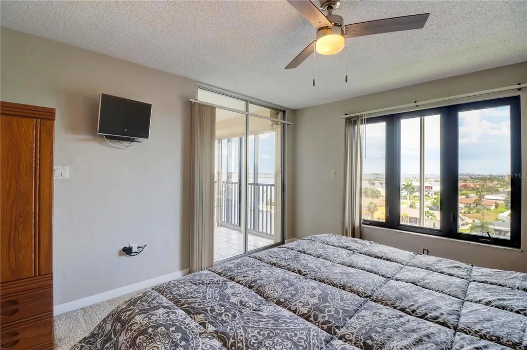 4260 SE 20th Place Cape Coral FL 33904