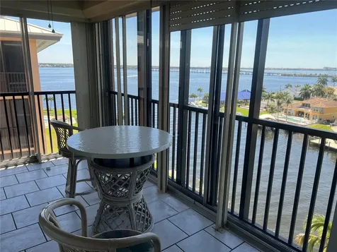 4260 SE 20th Place Cape Coral FL 33904