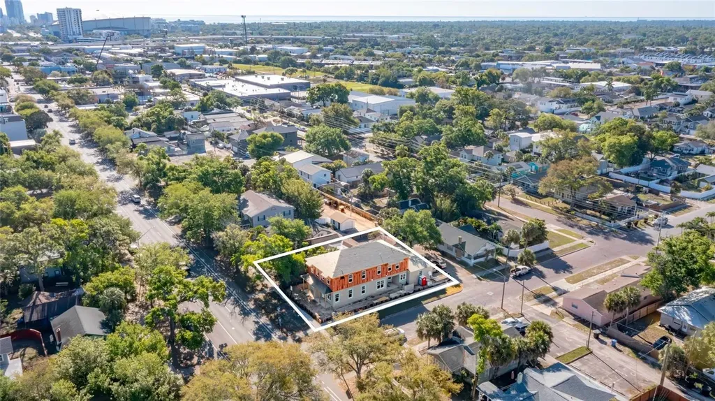 2458 1st Avenue S St Petersburg FL 33712