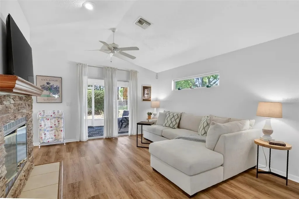 1984 Golden Palm Circle Tavares FL 32778