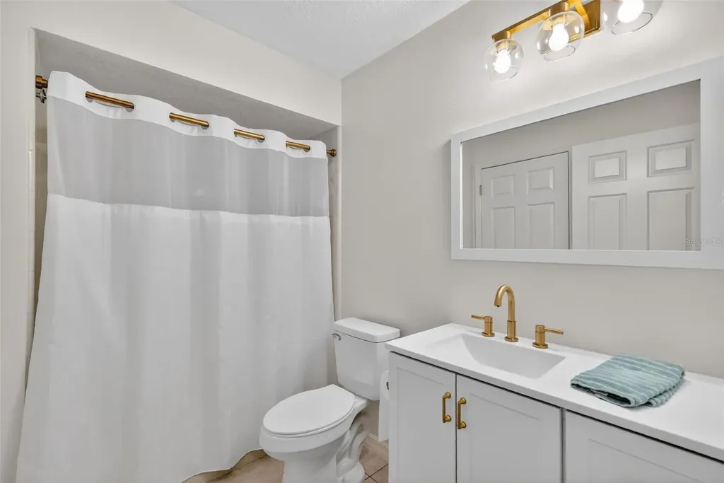 1984 Golden Palm Circle Tavares FL 32778