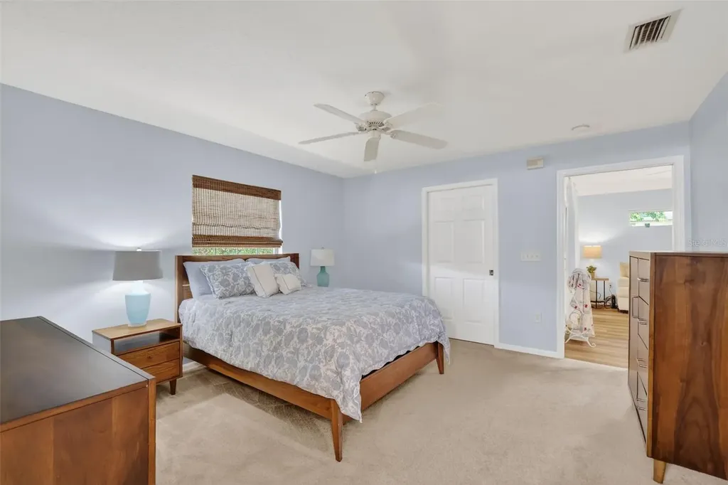 1984 Golden Palm Circle Tavares FL 32778