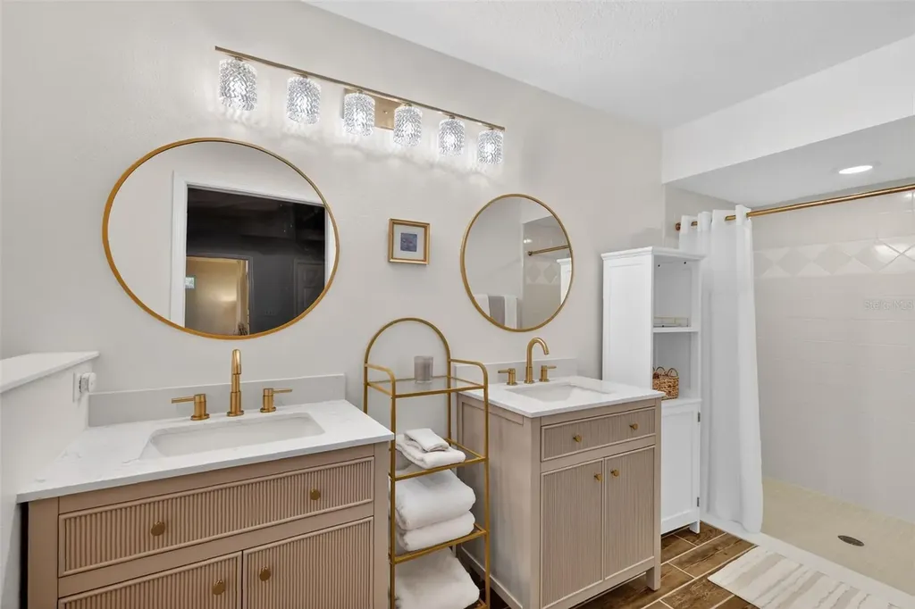 1984 Golden Palm Circle Tavares FL 32778