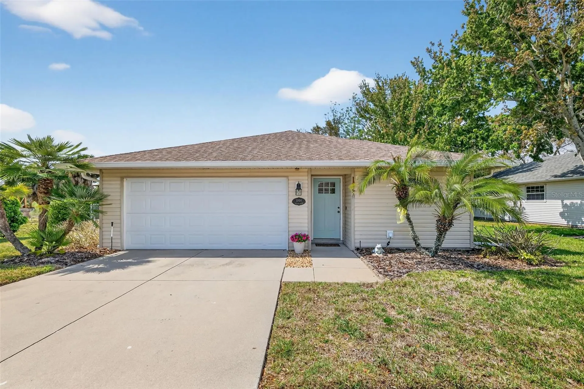 1984 Golden Palm Circle Tavares FL 32778
