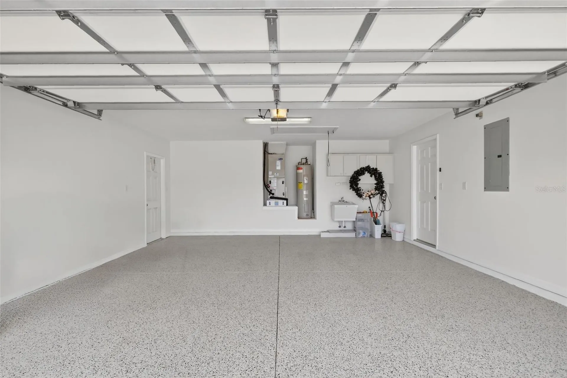 1984 Golden Palm Circle Tavares FL 32778