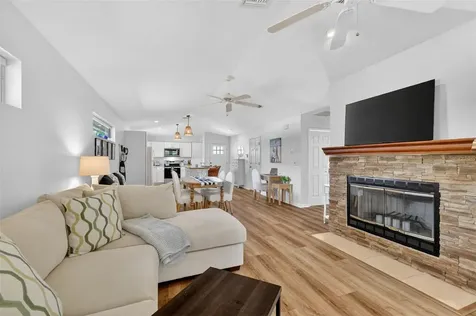 1984 Golden Palm Circle Tavares FL 32778