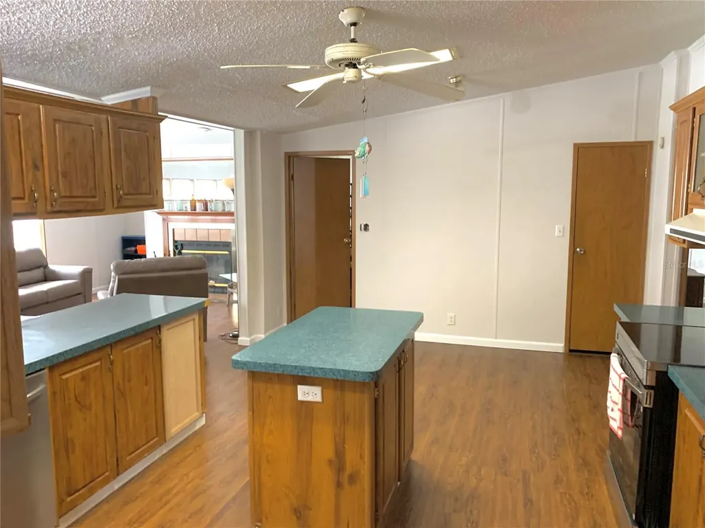 11651 NW 127 Lane Chiefland FL 32626
