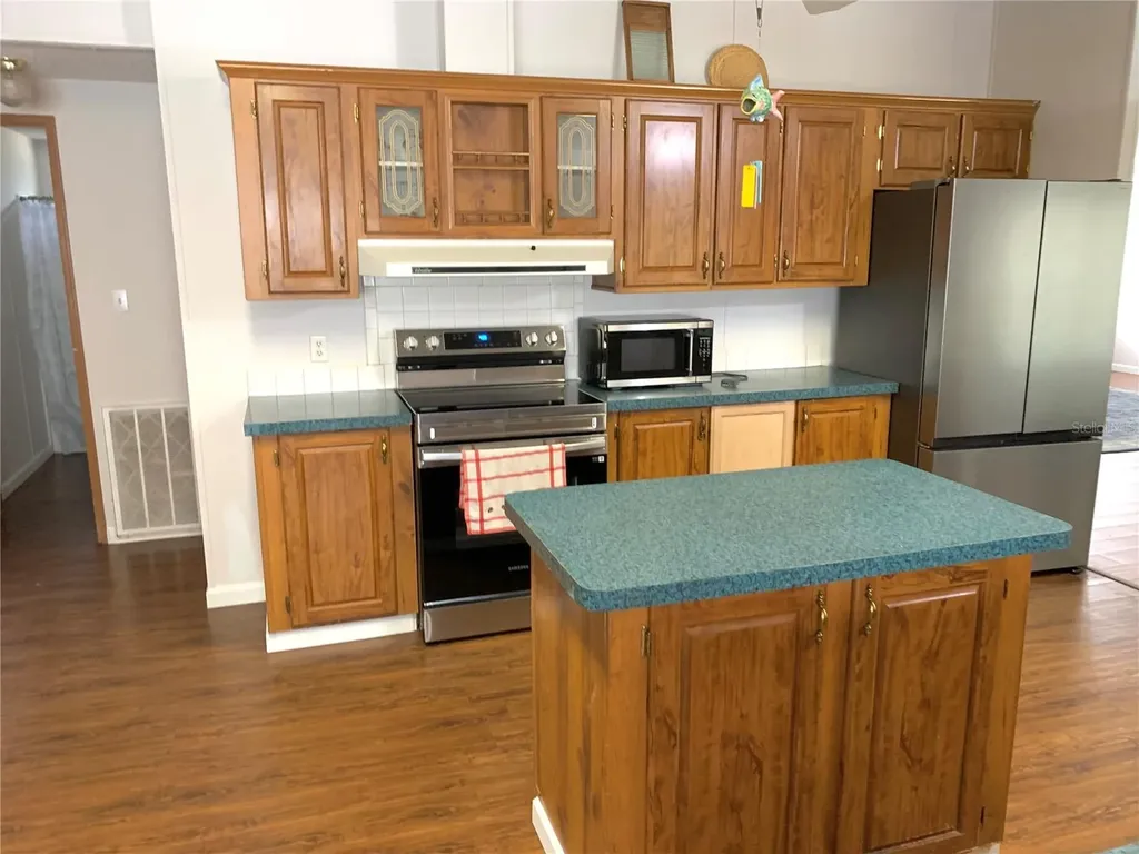 11651 NW 127 Lane Chiefland FL 32626