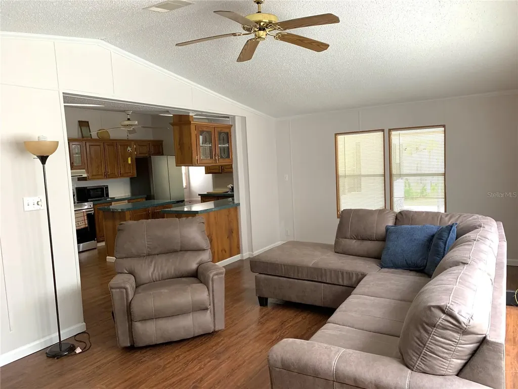 11651 NW 127 Lane Chiefland FL 32626