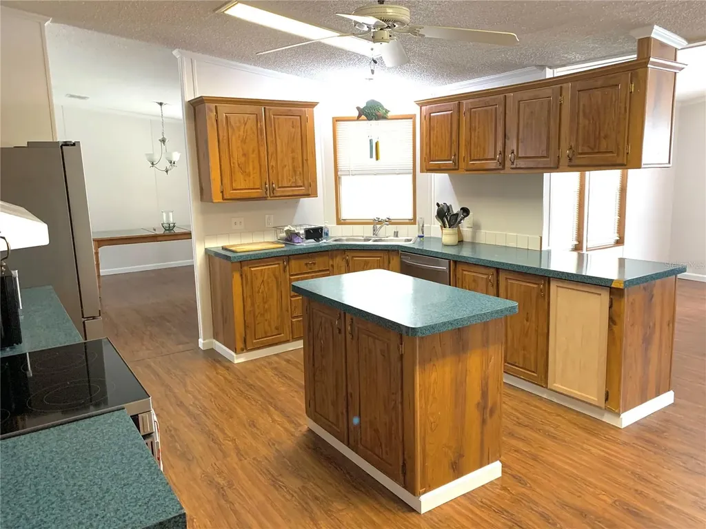 11651 NW 127 Lane Chiefland FL 32626