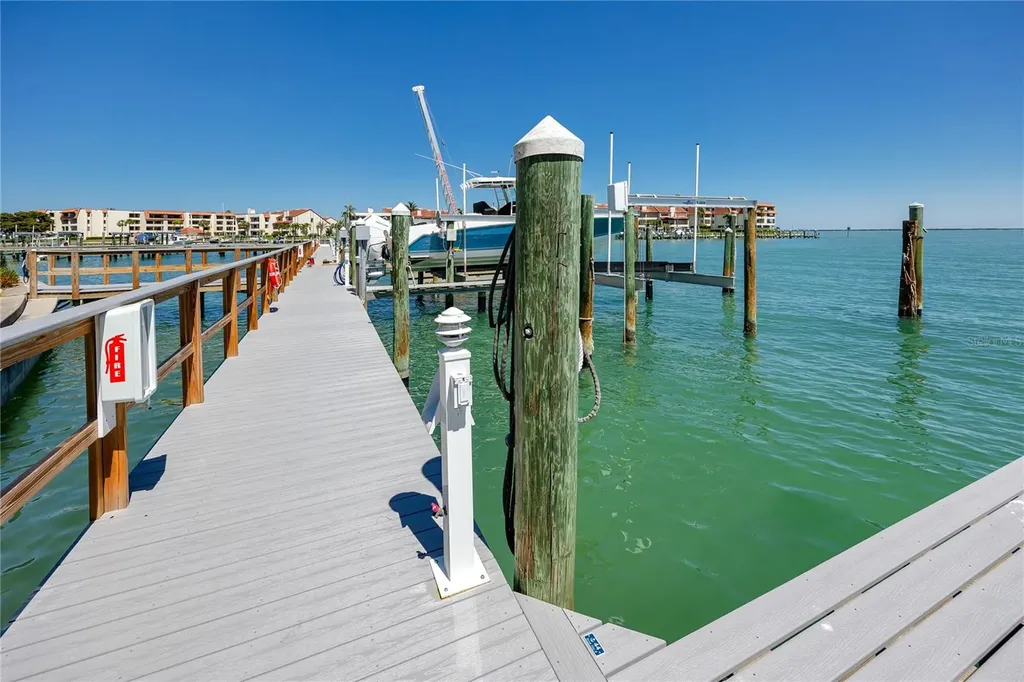 363 Pinellas Bayway S Tierra Verde FL 33715