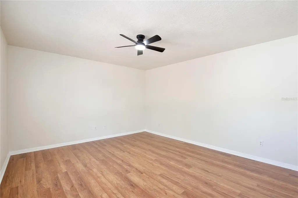 1236 Blackwater Pond Drive Orlando FL 32828