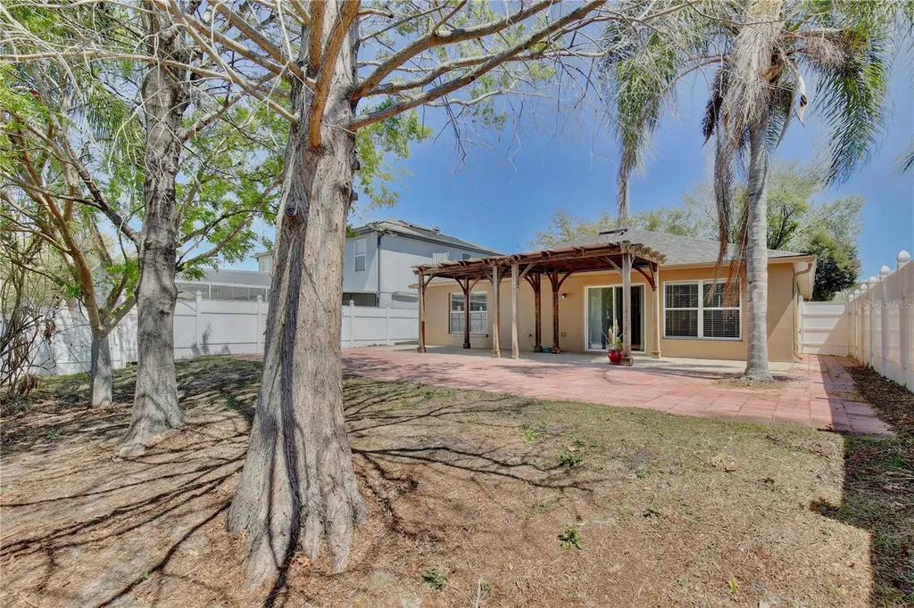 1236 Blackwater Pond Drive Orlando FL 32828