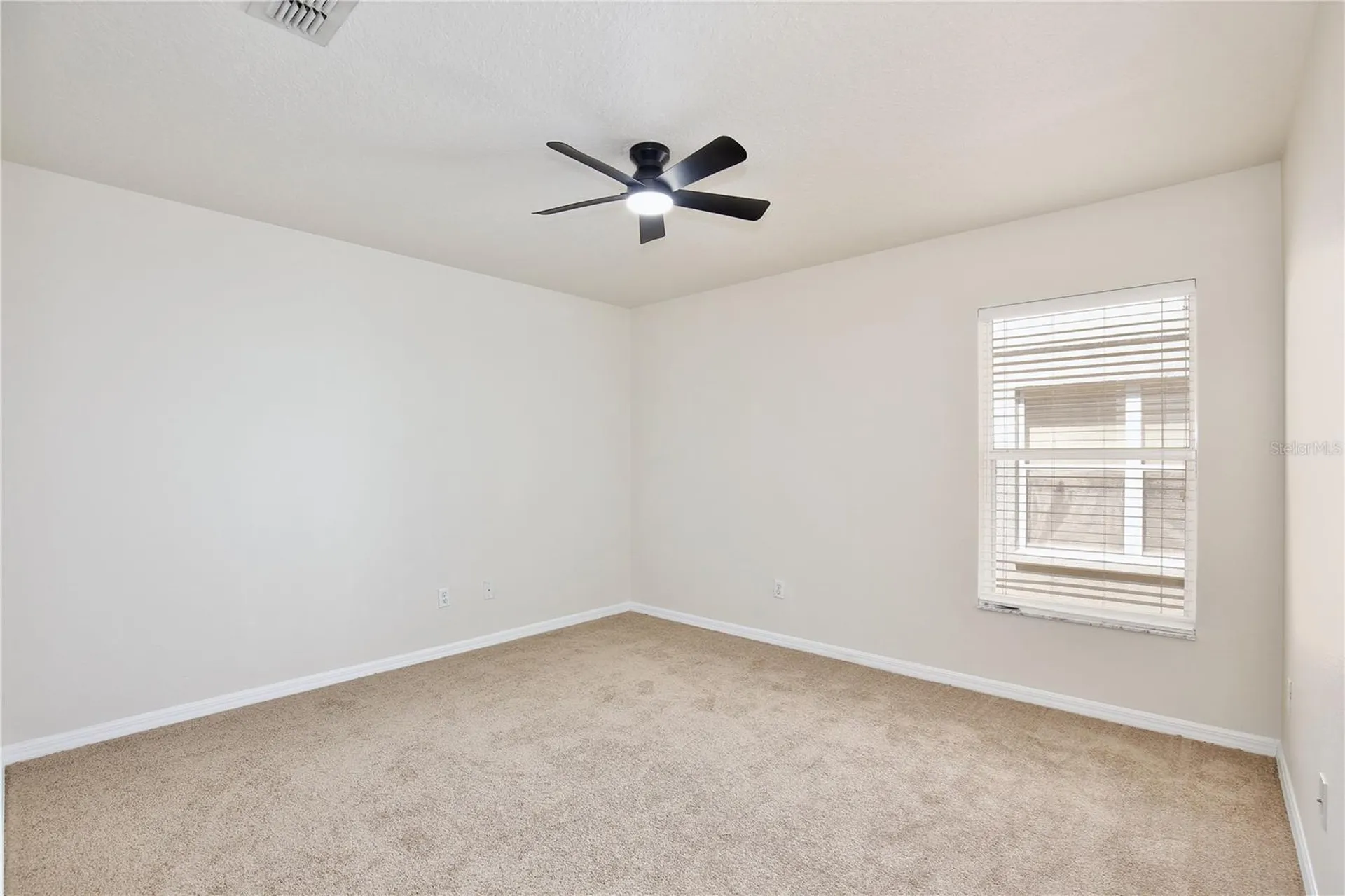 1236 Blackwater Pond Drive Orlando FL 32828