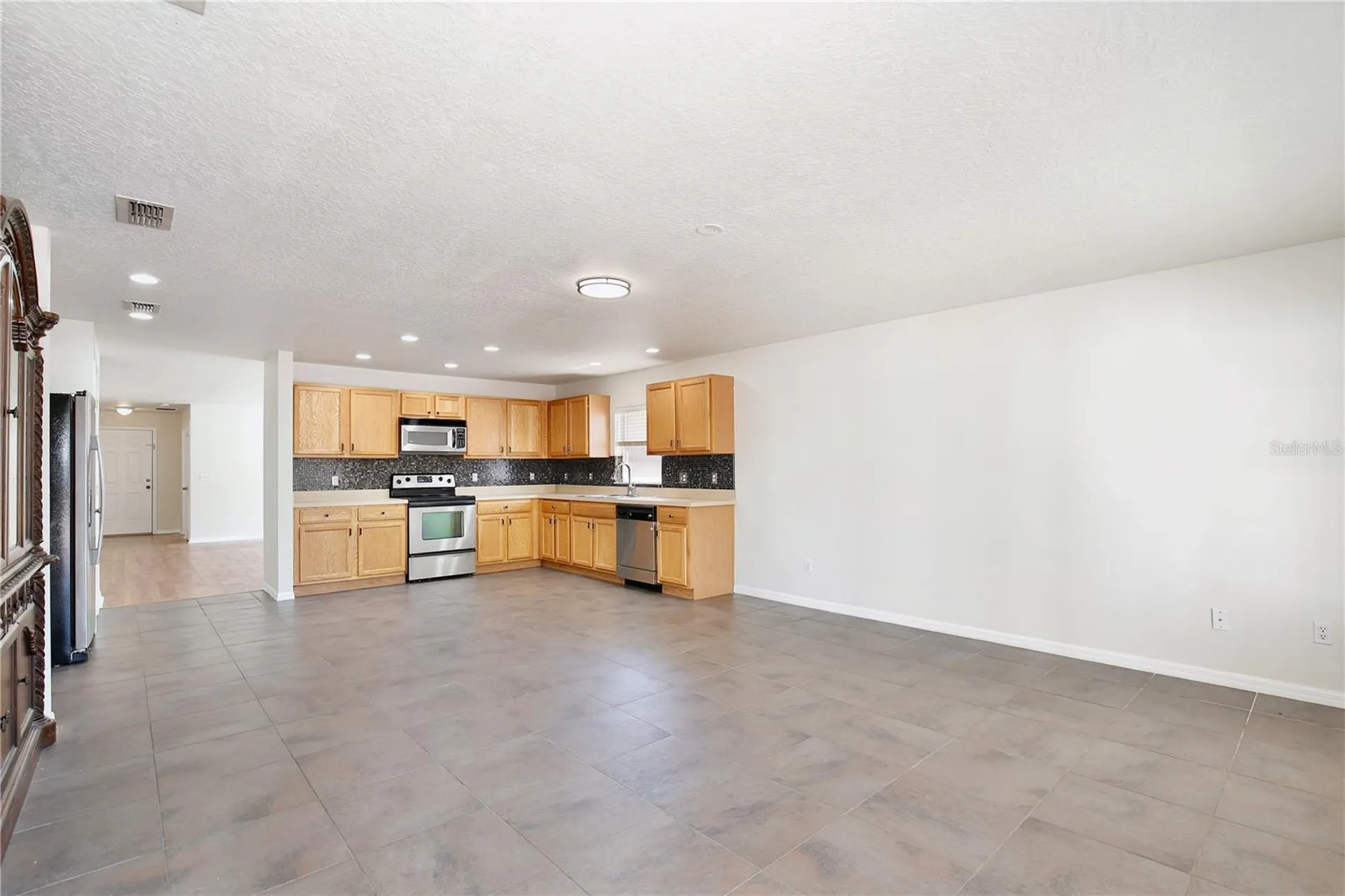 1236 Blackwater Pond Drive Orlando FL 32828