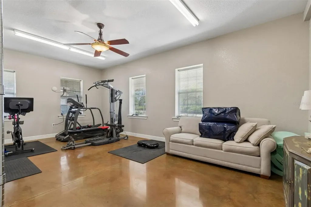 32641 Blueberry Hill Way Dade City FL 33523
