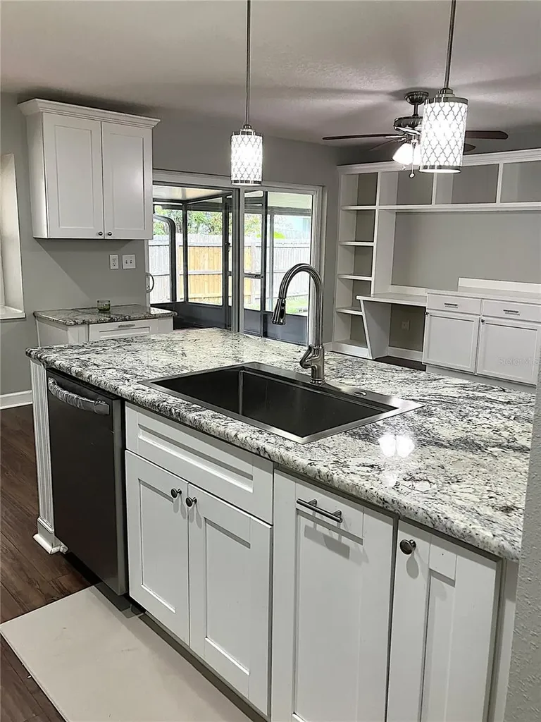 2009 Branch Tree Lane Brandon FL 33511