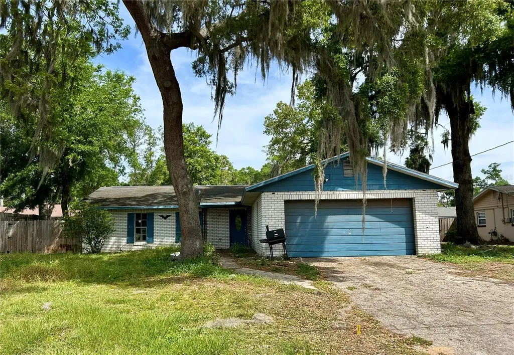 2061 SE 39th Street Ocala FL 34480