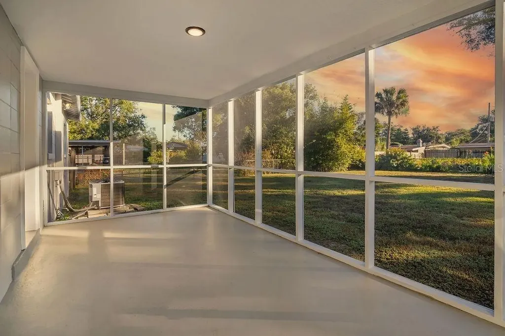 527 Sunrise Drive Orlando FL 32803