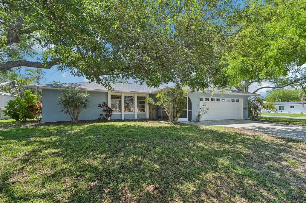 437 S Shore Drive Osprey FL 34229