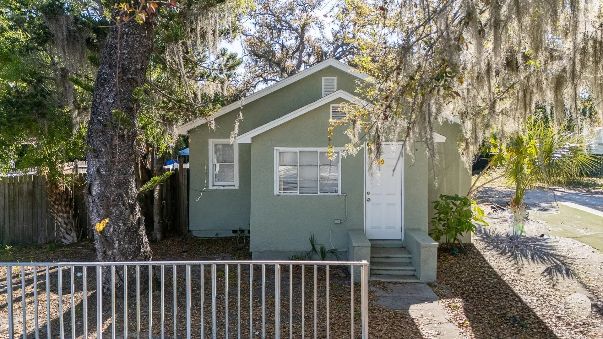 620 N East Avenue Sarasota FL 34237