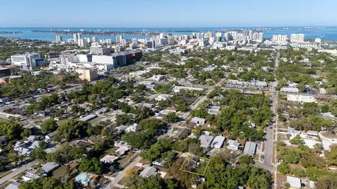 620 N East Avenue Sarasota FL 34237
