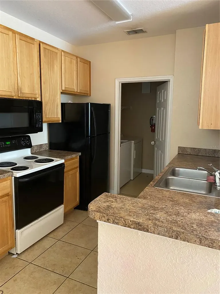2406 Courtney Meadows Court Tampa FL 33619