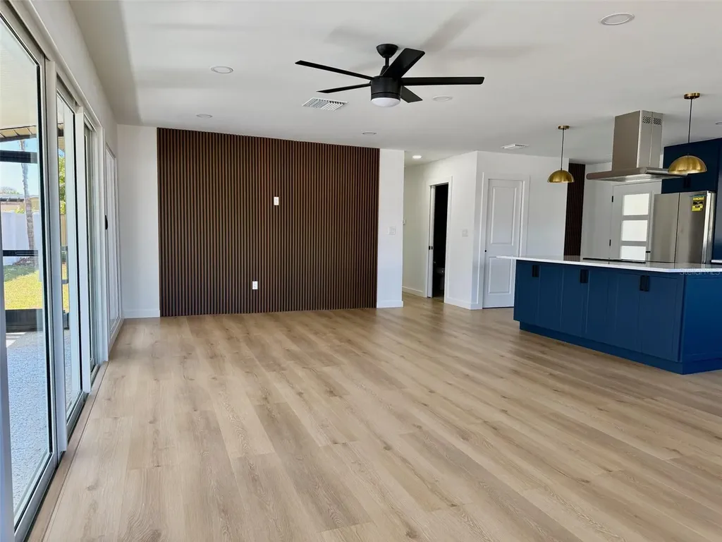 3930 E Eden Roc Circle Tampa FL 33634