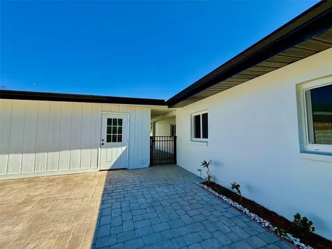 3930 E Eden Roc Circle Tampa FL 33634