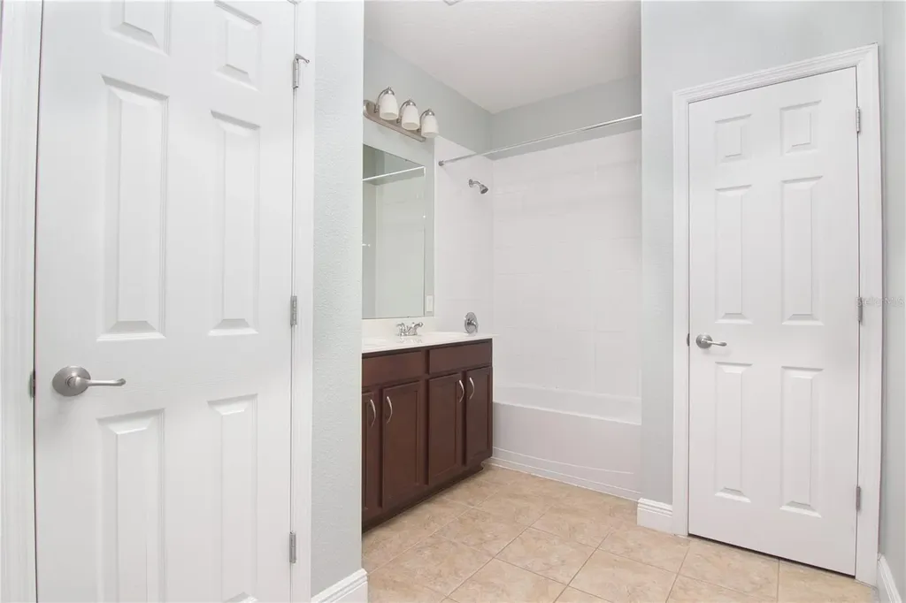 8323 Lookout Pointe Drive Windermere FL 34786
