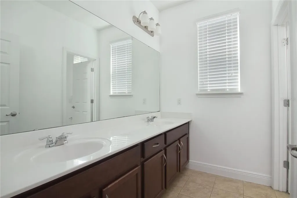 8323 Lookout Pointe Drive Windermere FL 34786