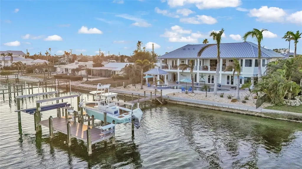 635 Key Royale Drive Holmes Beach FL 34217