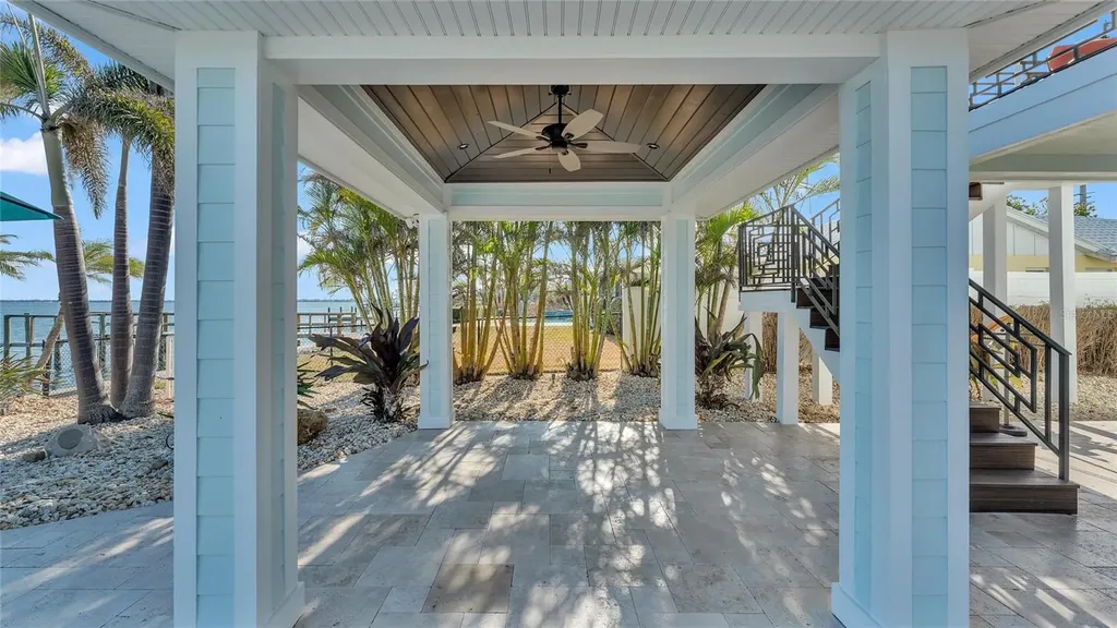 635 Key Royale Drive Holmes Beach FL 34217