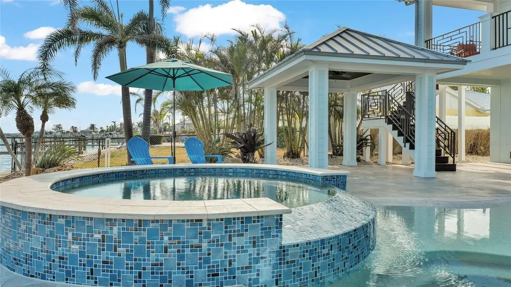 635 Key Royale Drive Holmes Beach FL 34217