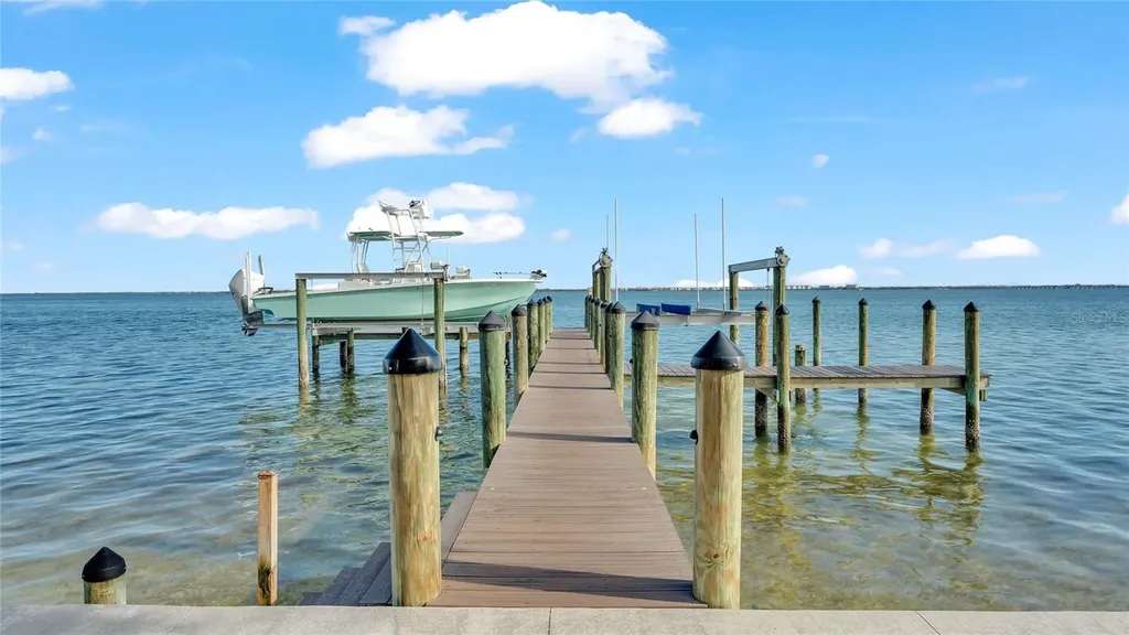 635 Key Royale Drive Holmes Beach FL 34217