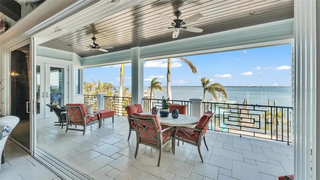 635 Key Royale Drive Holmes Beach FL 34217