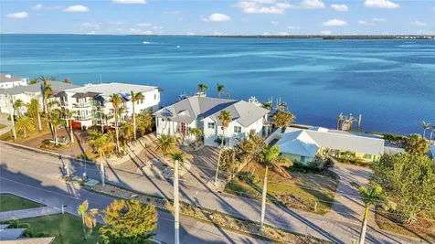 635 Key Royale Drive Holmes Beach FL 34217