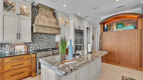 635 Key Royale Drive Holmes Beach FL 34217