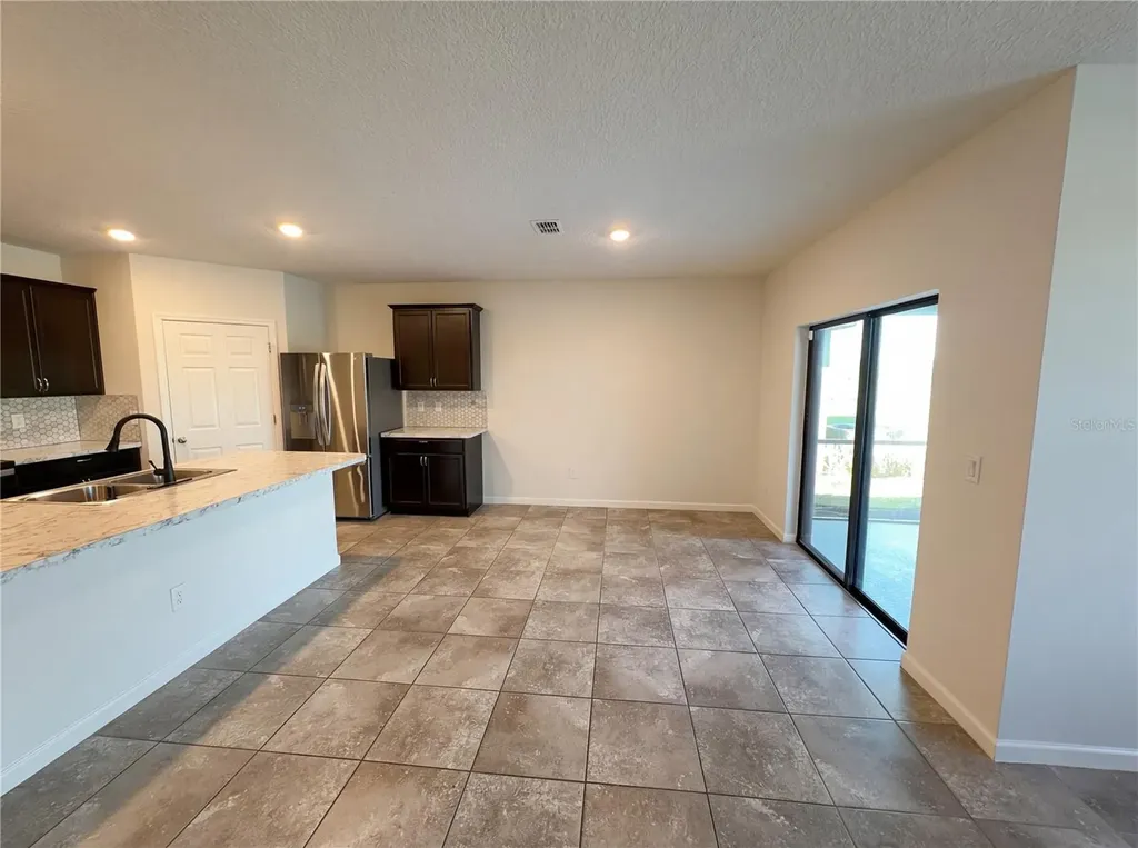 3452 Indian River Parkway Mims FL 32754