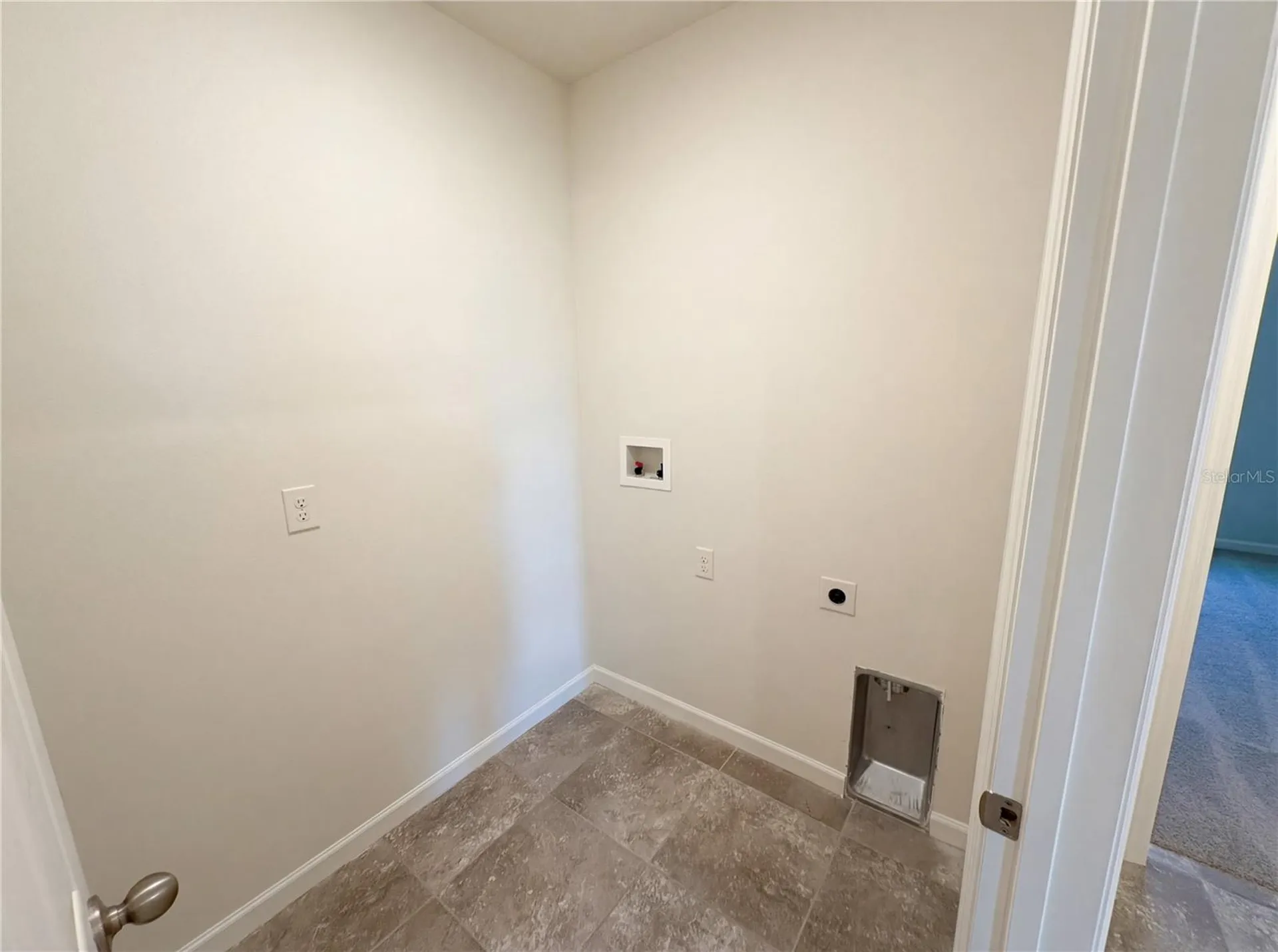3452 Indian River Parkway Mims FL 32754