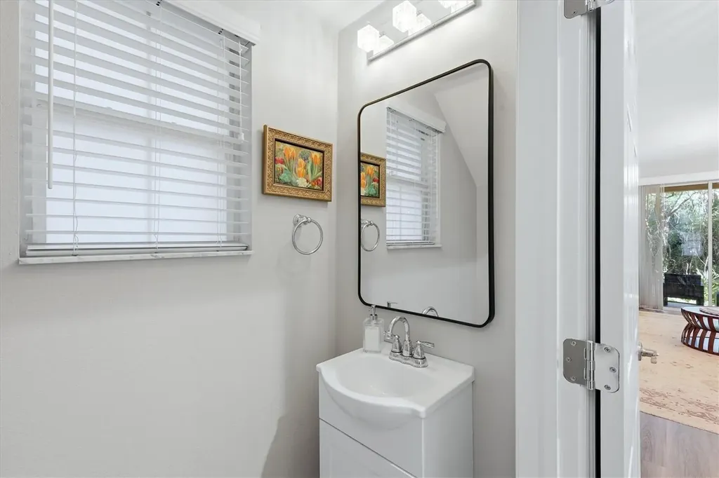 5427 Napa Drive Sarasota FL 34243