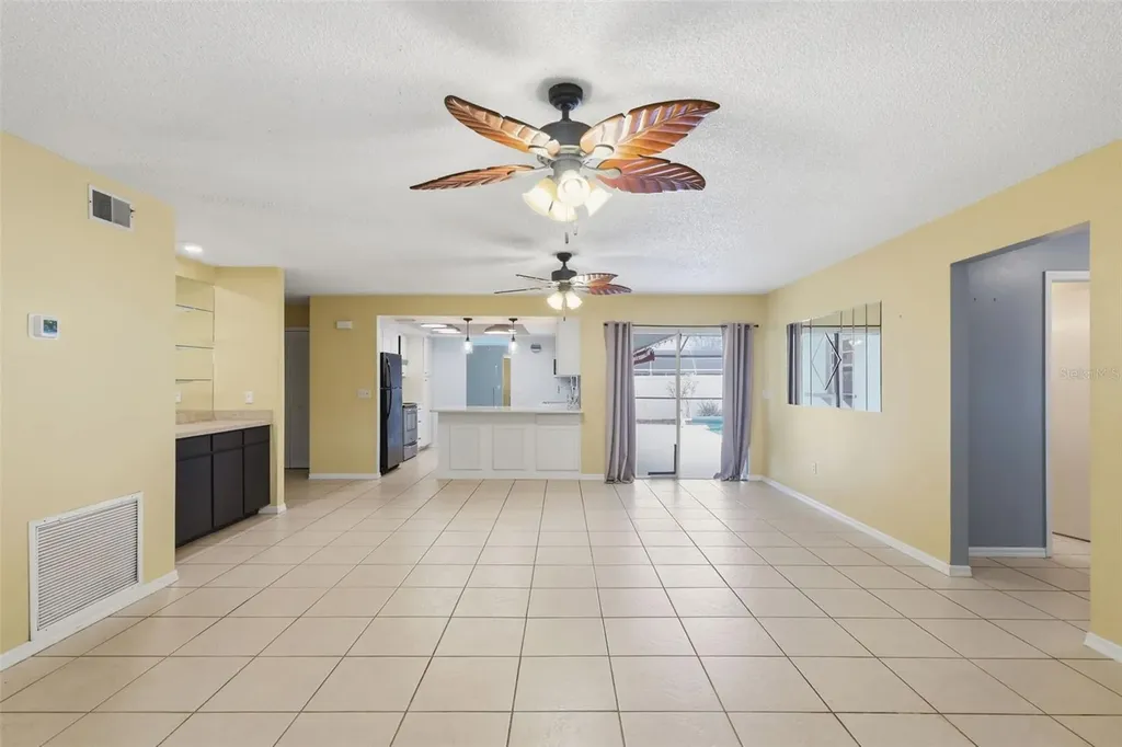 929 Fort Smith Boulevard Deltona FL 32738