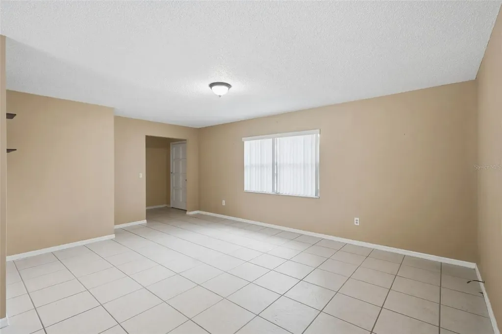 929 Fort Smith Boulevard Deltona FL 32738