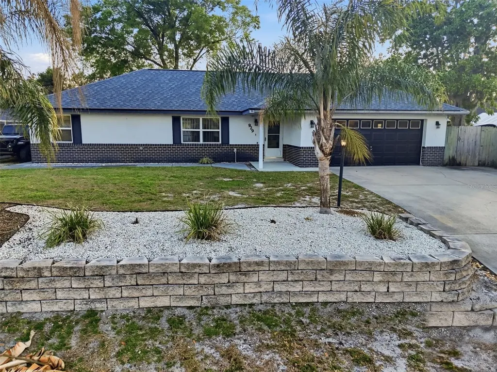 929 Fort Smith Boulevard Deltona FL 32738
