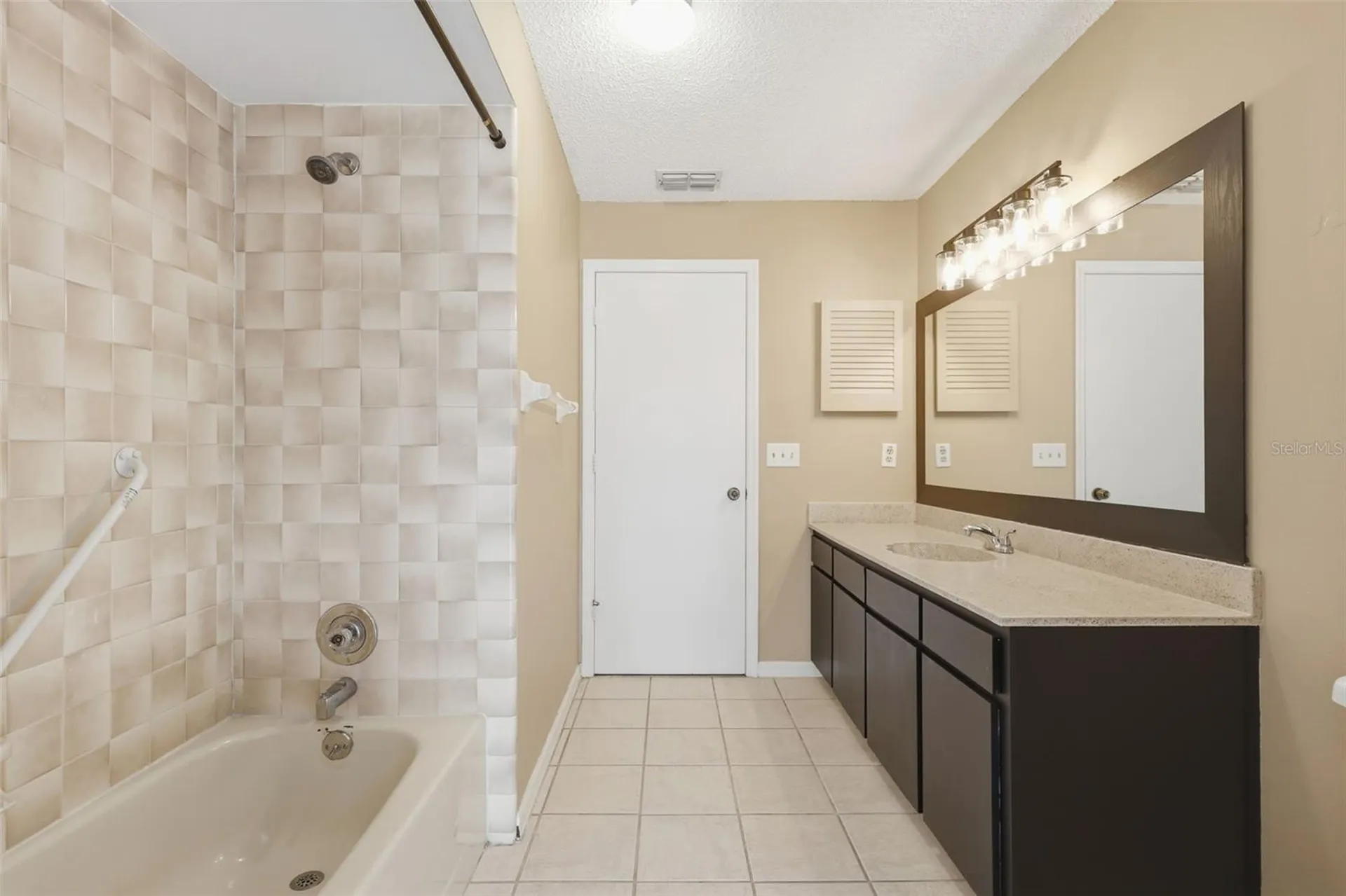 929 Fort Smith Boulevard Deltona FL 32738