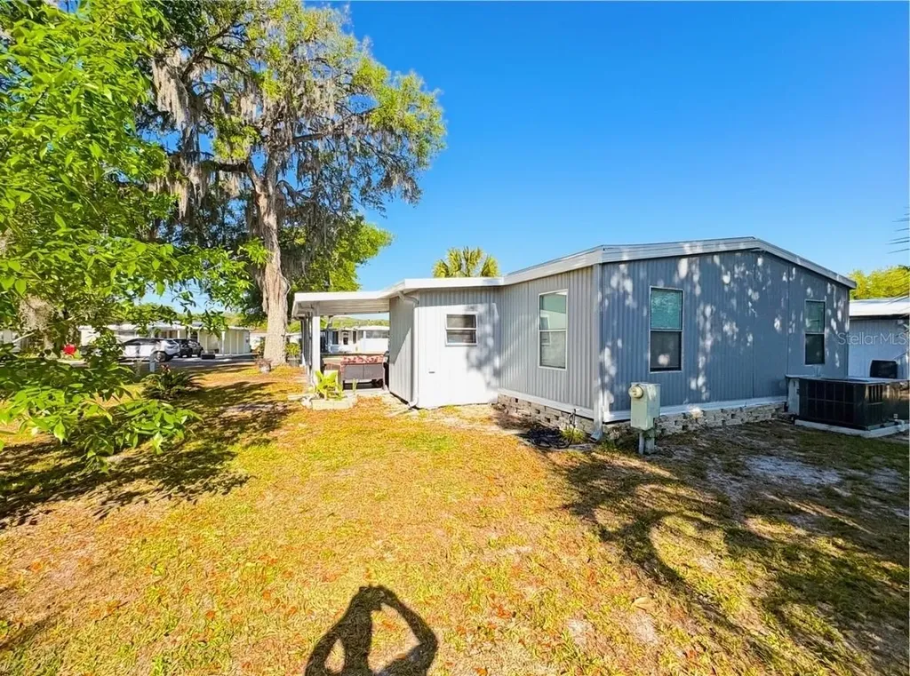 108 N Timber Trail Wildwood FL 34785
